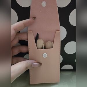 5/$25✨️Pink Brush Set✨️